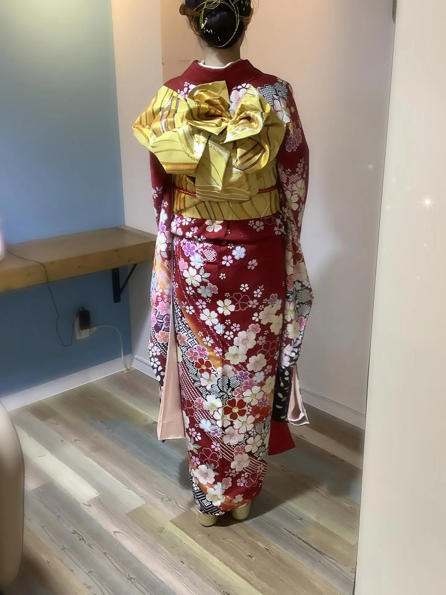 本日、両家お顔合わせのためのヘアセット&着付けをさせていただ...