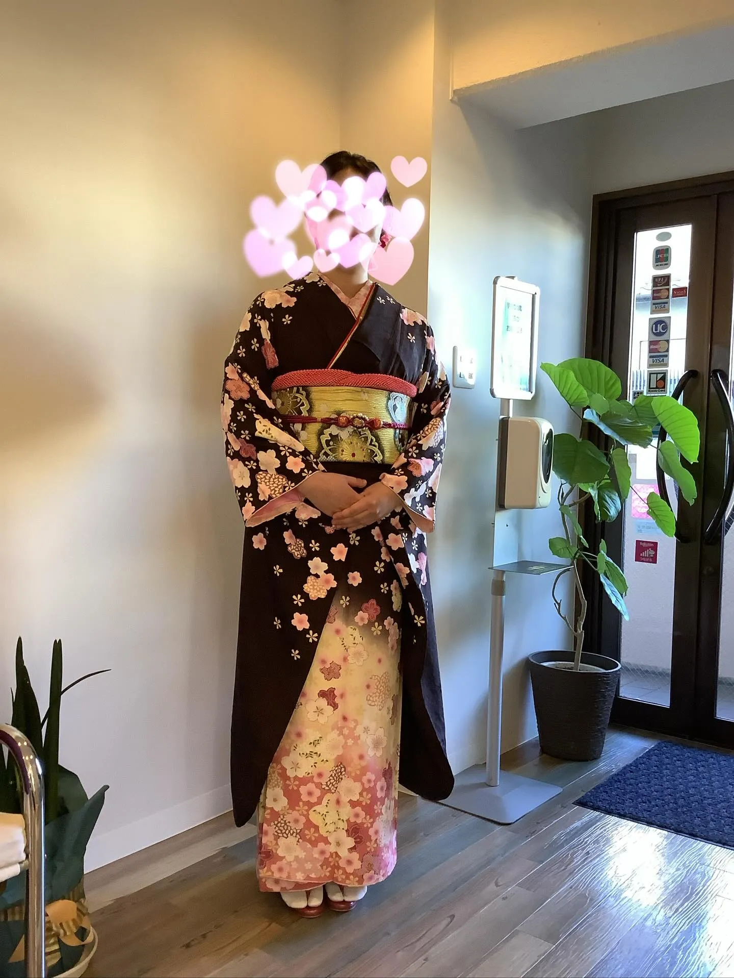 本日、結婚式へご列席のお客様のヘアセット&着付けをさせていた...