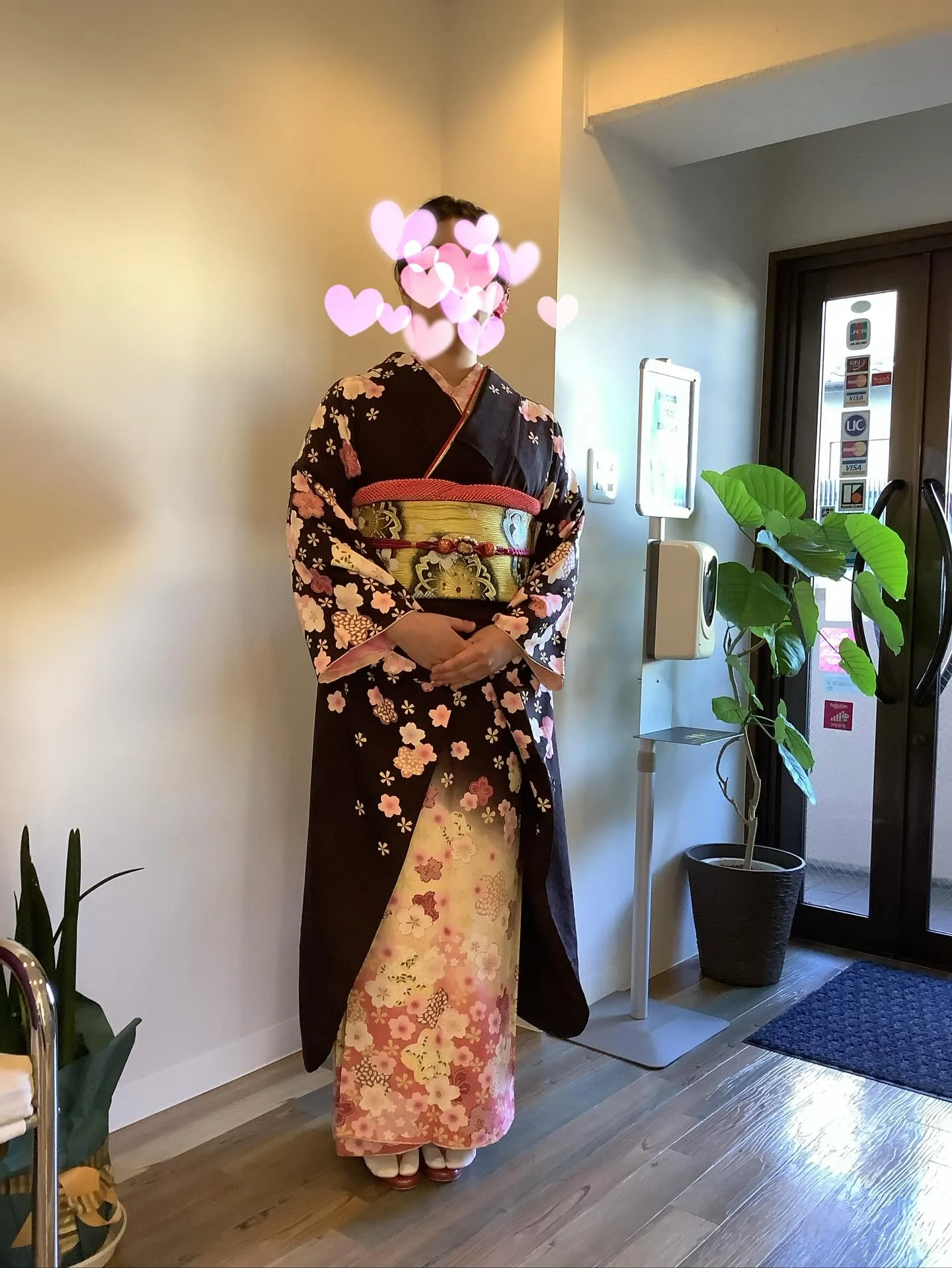 本日、結婚式へご列席のお客様のヘアセット&着付けをさせていた...