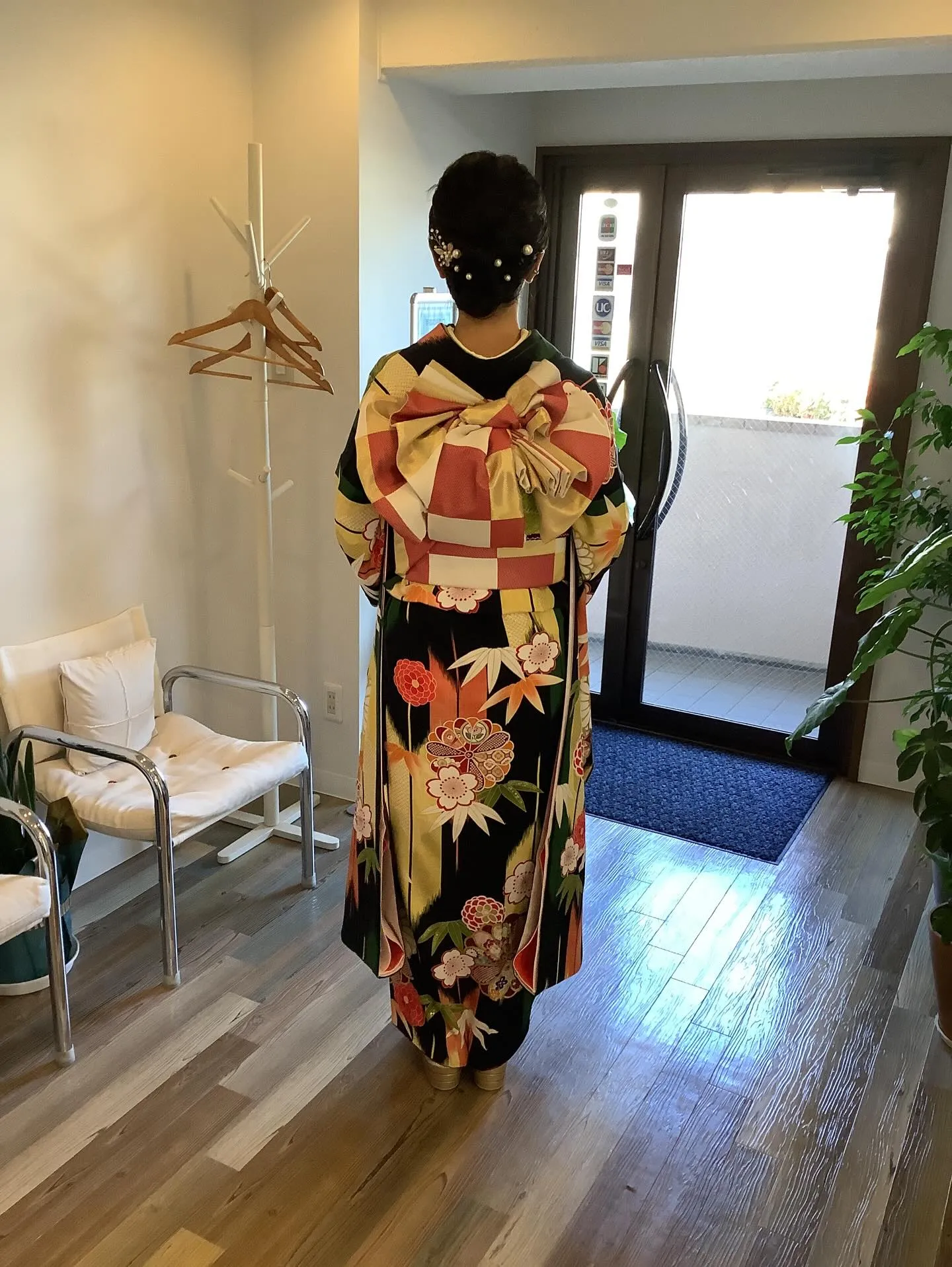 お友達の結婚式へご列席のお客様のヘアセット＋着付けをさせてい...