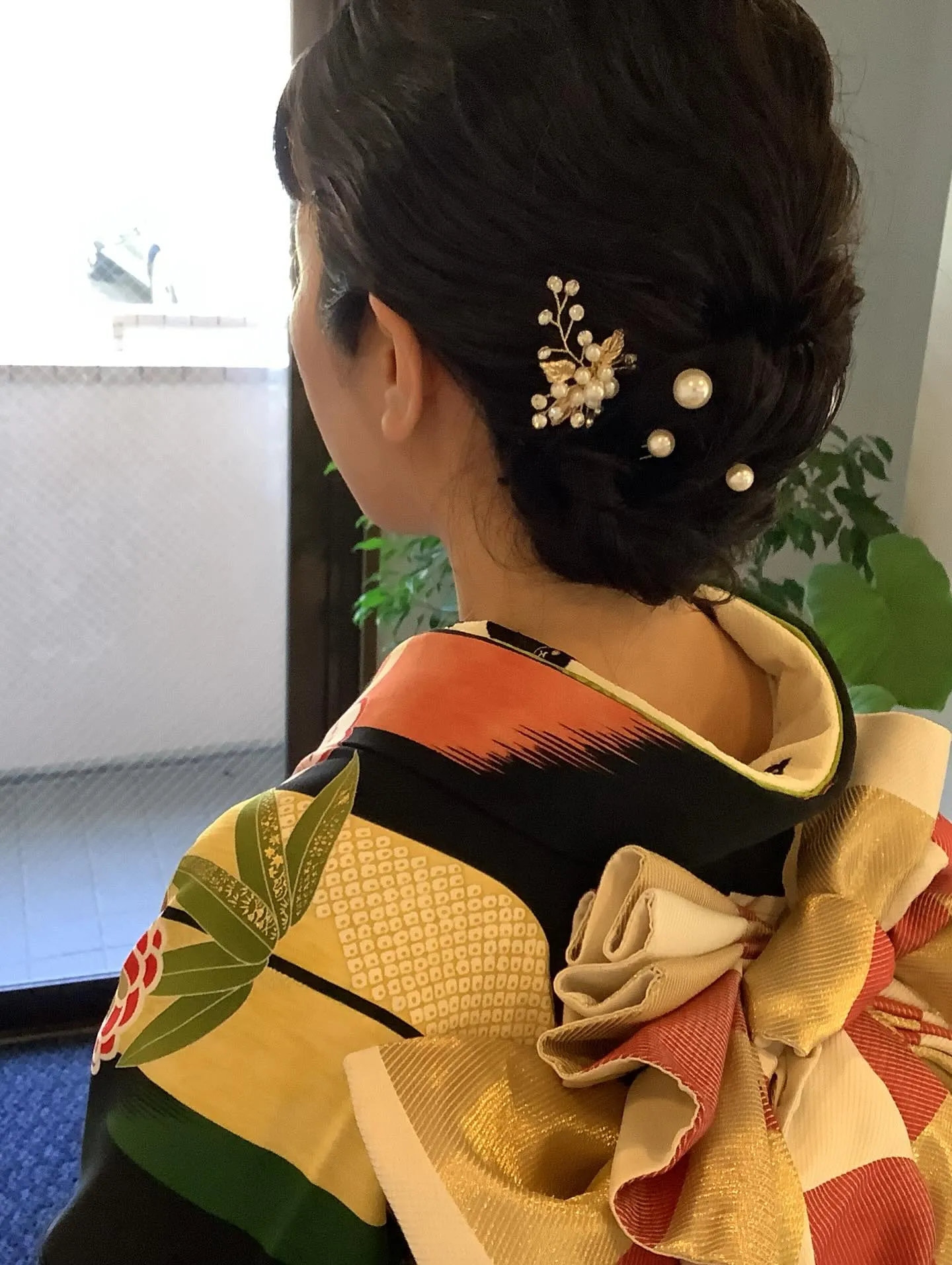 お友達の結婚式へご列席のお客様のヘアセット＋着付けをさせてい...